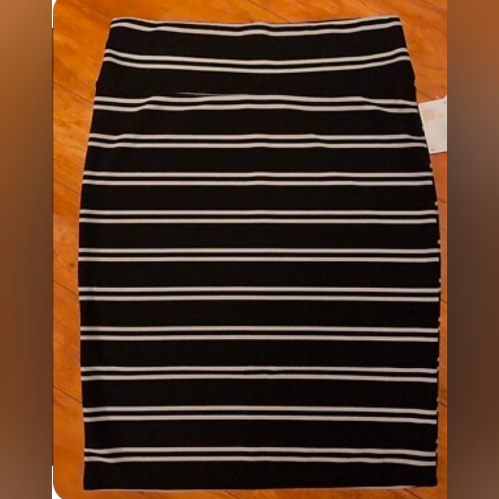 Lularoe Black And Grey Skirt